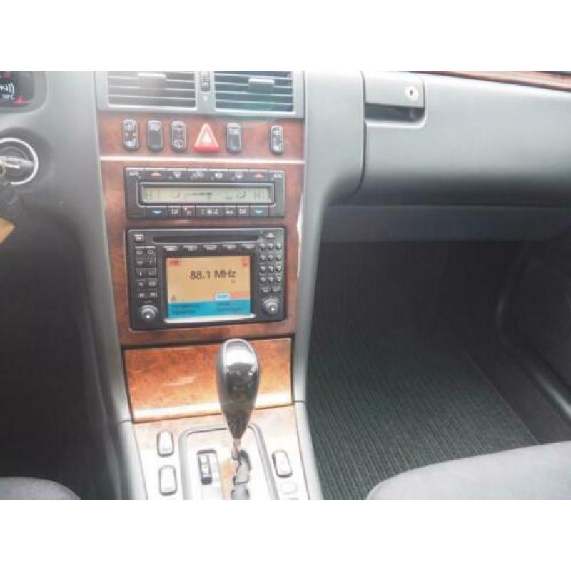 Mercedes-Benz E-klasse, 320 V6 COMBI 140.000 km ! (3x 320TE)