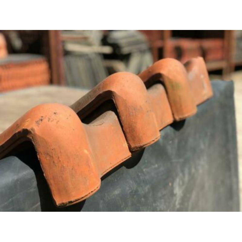 Mundimat dakmaterialen: Gebruikte hulpstukken rood/blauw...