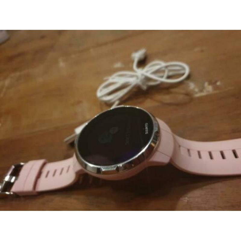Suunto Spartan Sport Sakura sporthorloge zeer nette staat