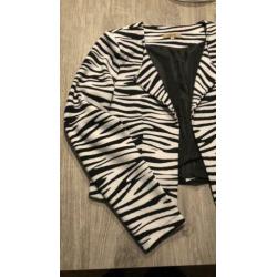 Zebra print jas met haak sluiting