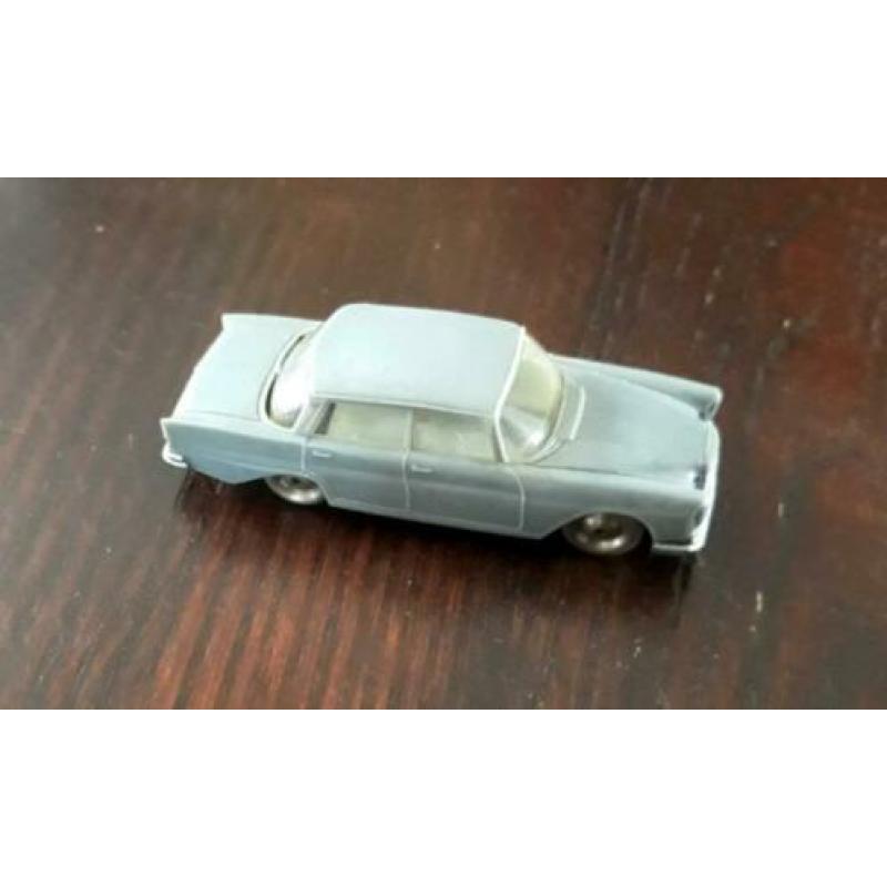 Mercedes 220S / Lego jaren 60
