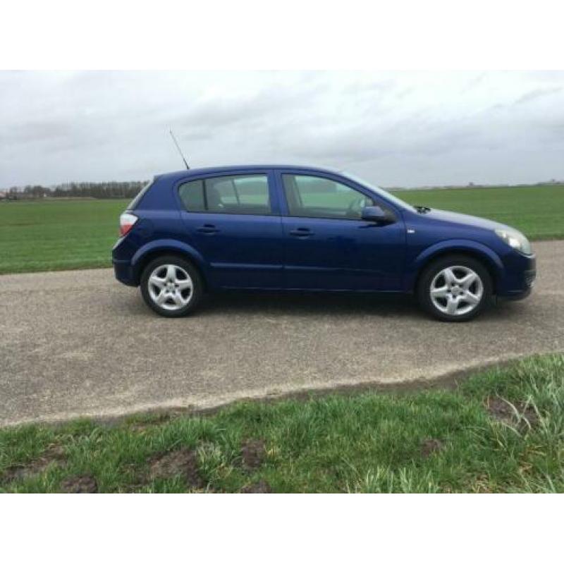 Opel Astra 1.6 16V 5D 77KW 2005 Blauw