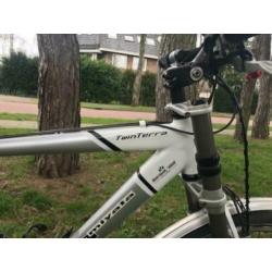 Tandem Koga Twinterra 27 versnellingen.