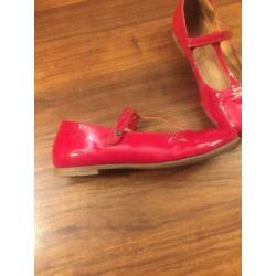 Rode lakschoenen maat 35