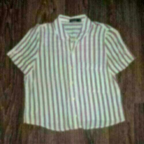blouse mt 34 van Bershka wit met roze/blauwe streepjes