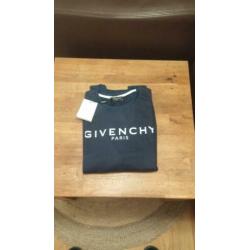 Givenchy stone island ballenciaga Dior versace Valentino dsq