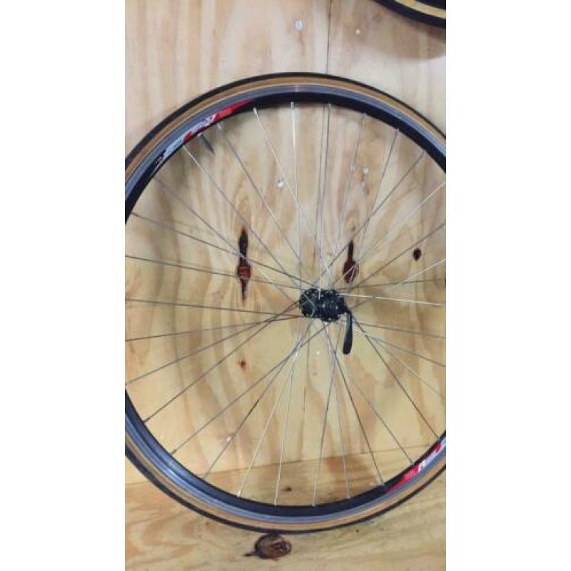 Retro racefiets voorwiel nieuwstaat pro R35 Shimano