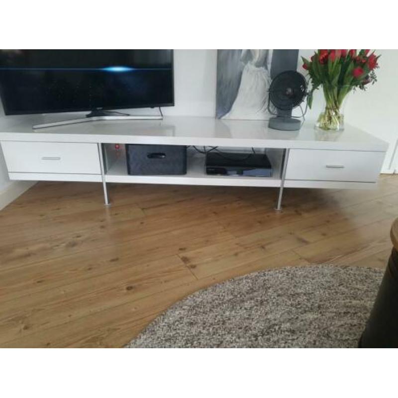 Mooi Tv-meubel, hoogglans wit