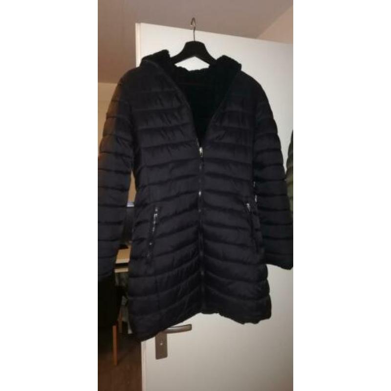 Warme zwarte dames winterjas maat L