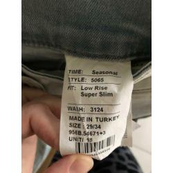 Een mooie lichte LTB broek size 29/34