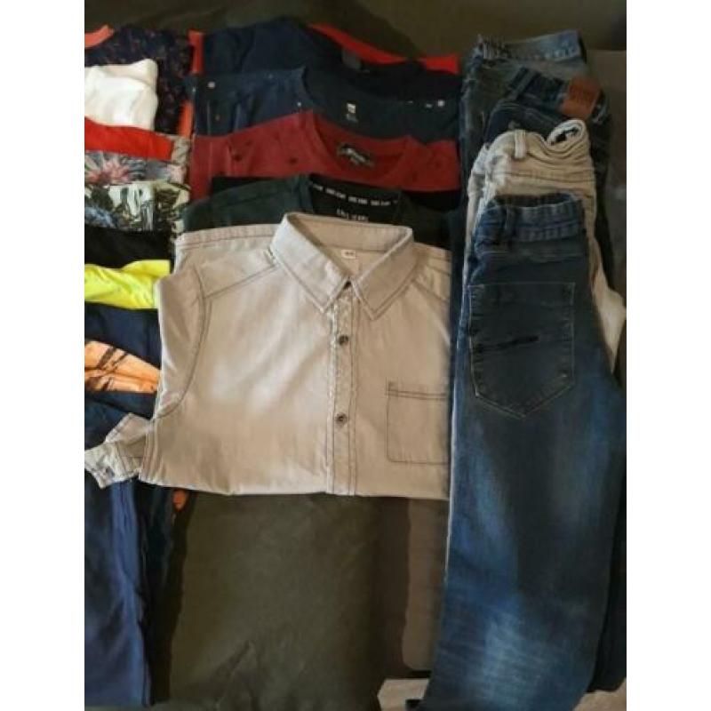Jongens kleding maat 146-152