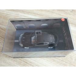 Nr.58 Aston Martin DBS James Bond Diorama 1:43 ( UH)