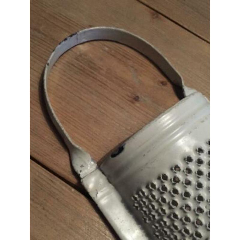 Emaille rasp brocante wit