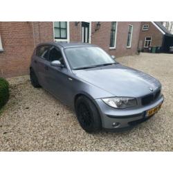Bmw 1 serie 118i full options