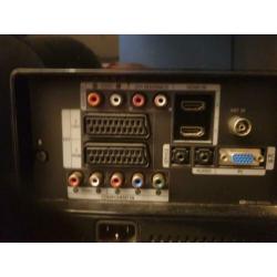 Samsung 32 inch LCD TV incl voet+muurbeugel Vogel