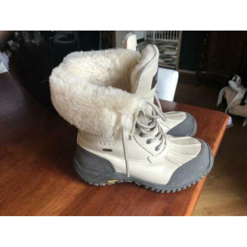 Ugg adirondack beige maat 38 zgn
