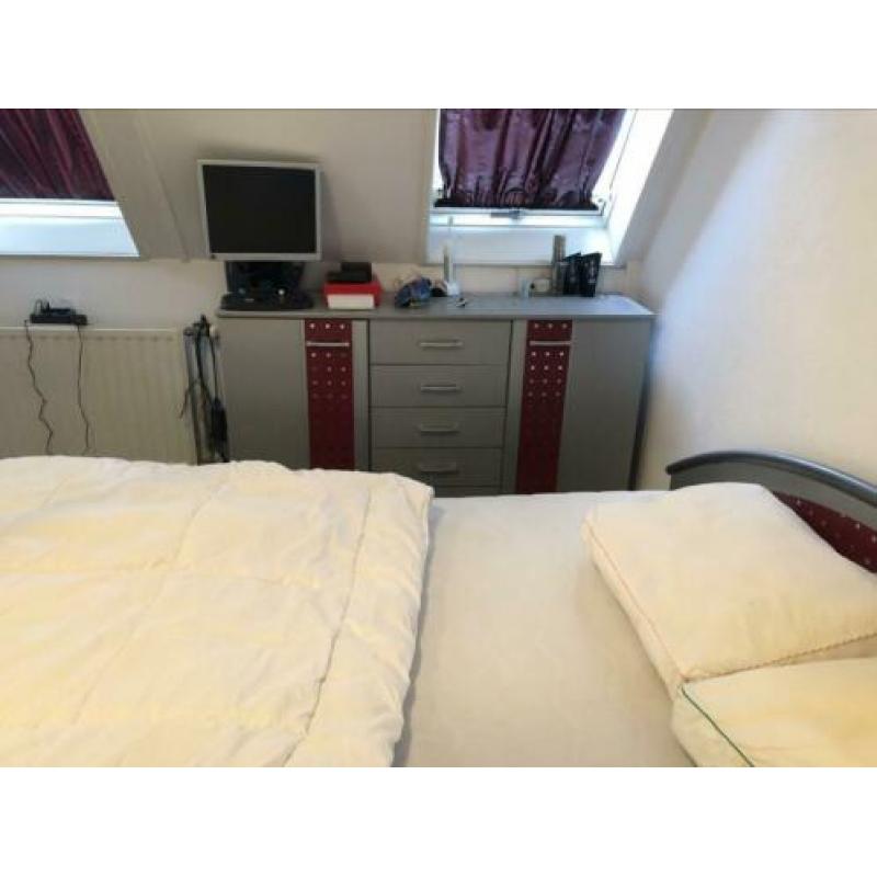 Compleet slaapkamer met lattenbodem