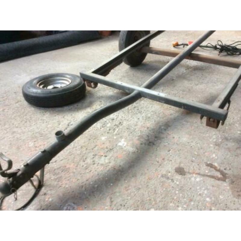 Torsieas/ aanhangwagen