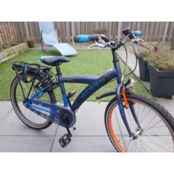 Loekie Booster 22 inch