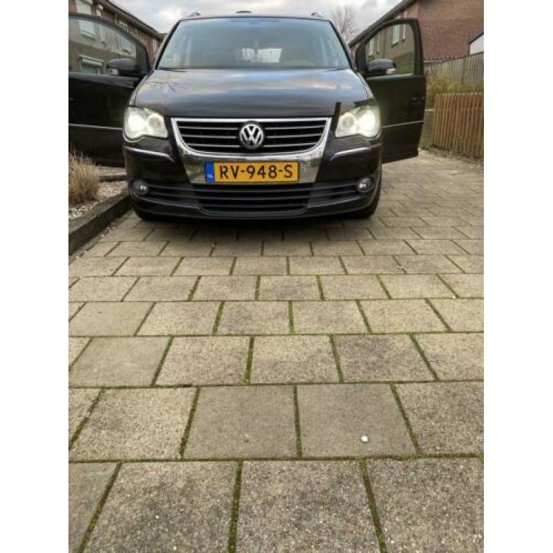 Volkswagen Touran 1.4 TSI 103KW DSG 2008 Zwart 7 persoons