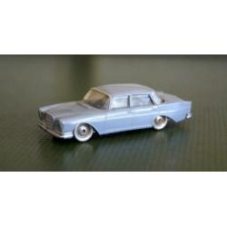Mercedes 220S / Lego jaren 60