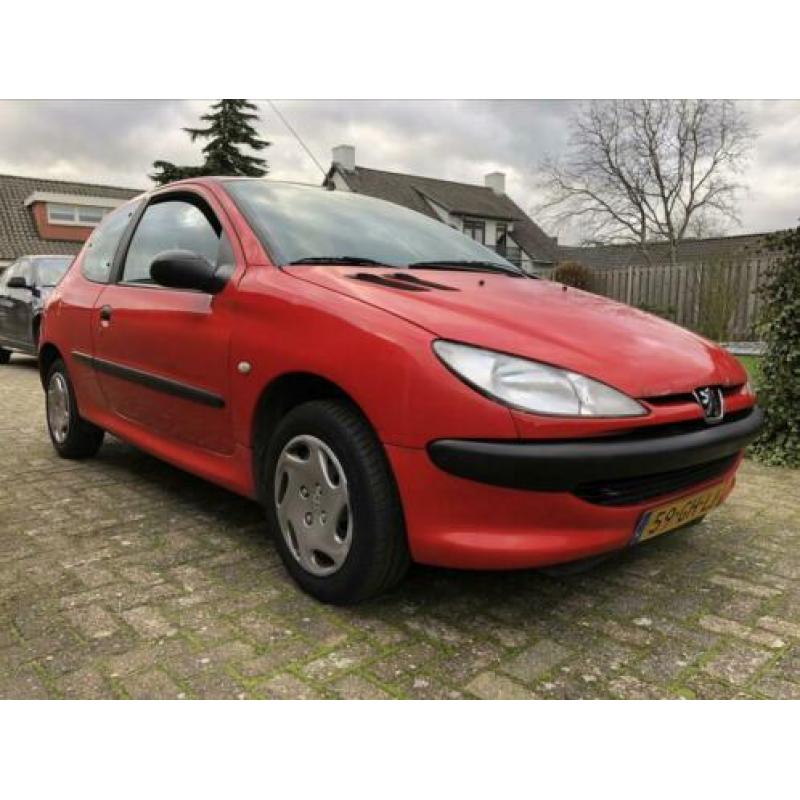 Peugeot 206 1.1 XR 3D 2000 Rood, lichte hagel, nieuwe APK