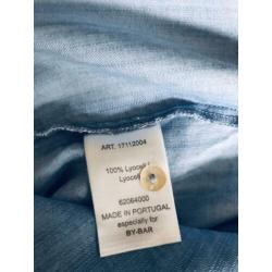 ZGAN - By Bar Denim Blouse model Zoe mt L