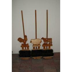 Laarzenveger/ Laarzenboste / Houten Voetenveger / Borstelmat