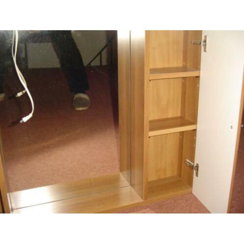 badkamer wandkast met spiegel