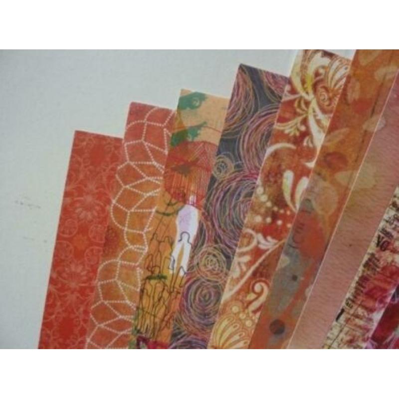 68 vellen scrapbook papier/karton van 30,5 x 30,5 cm.