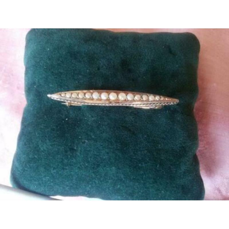 antieke gouden broche met zaadparels