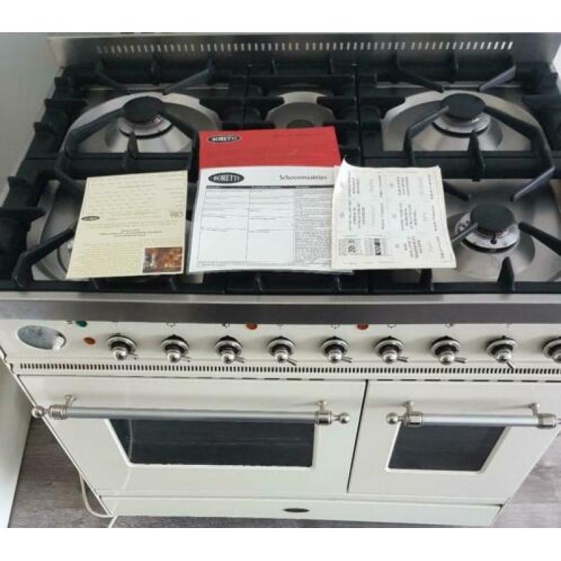 Uitstekende Boretti fornuis 5_pits 90cm oven in afzuigkap