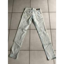 Een mooie lichte LTB broek size 29/34