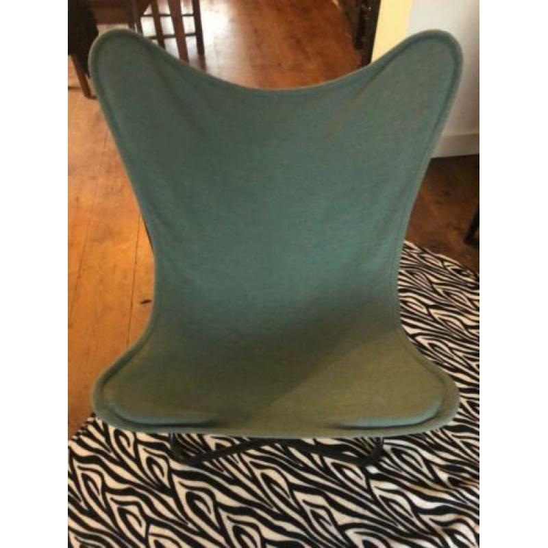 Twee Vlinderstoelen identiek groen blauw aqua stof