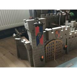 Kasteel orde van de Leeuwenridders met zeer veel xtra sets