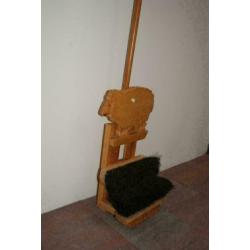 Laarzenveger/ Laarzenboste / Houten Voetenveger / Borstelmat
