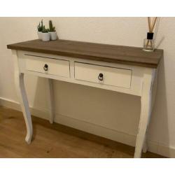 Sidetable antiek/antic look