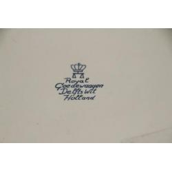 Schaal op schotel.Royal Goedewaagen Delfts wit (Helpman1)