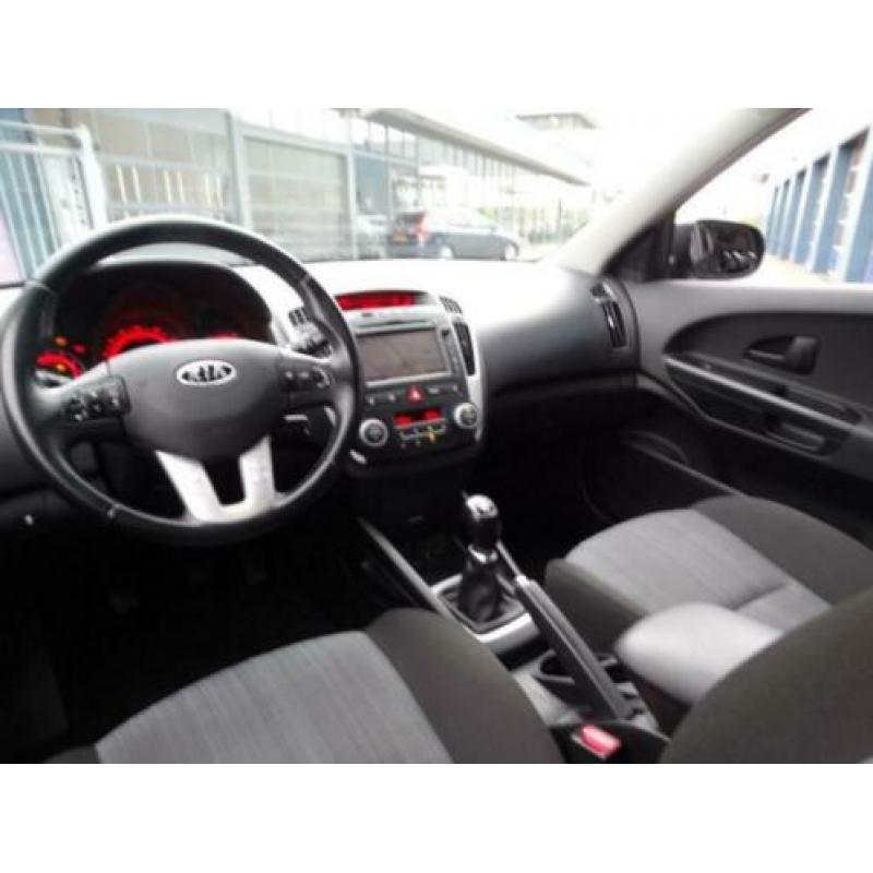 Kia CEED 1.4 CVVT NAVIGATIE CAMERA CLIMATE CONTROL PDC LMV