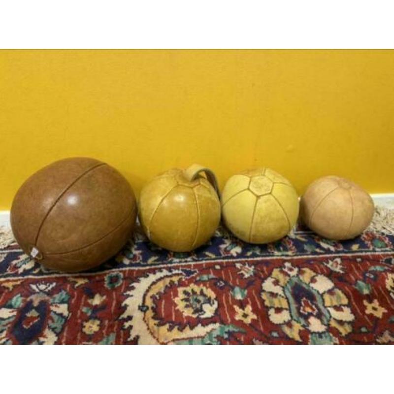 W_ medicijnballen vintage bal leer