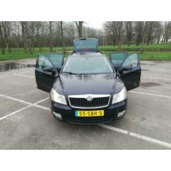 Skoda Octavia 1.2 TSI Combi 2011 Zwart