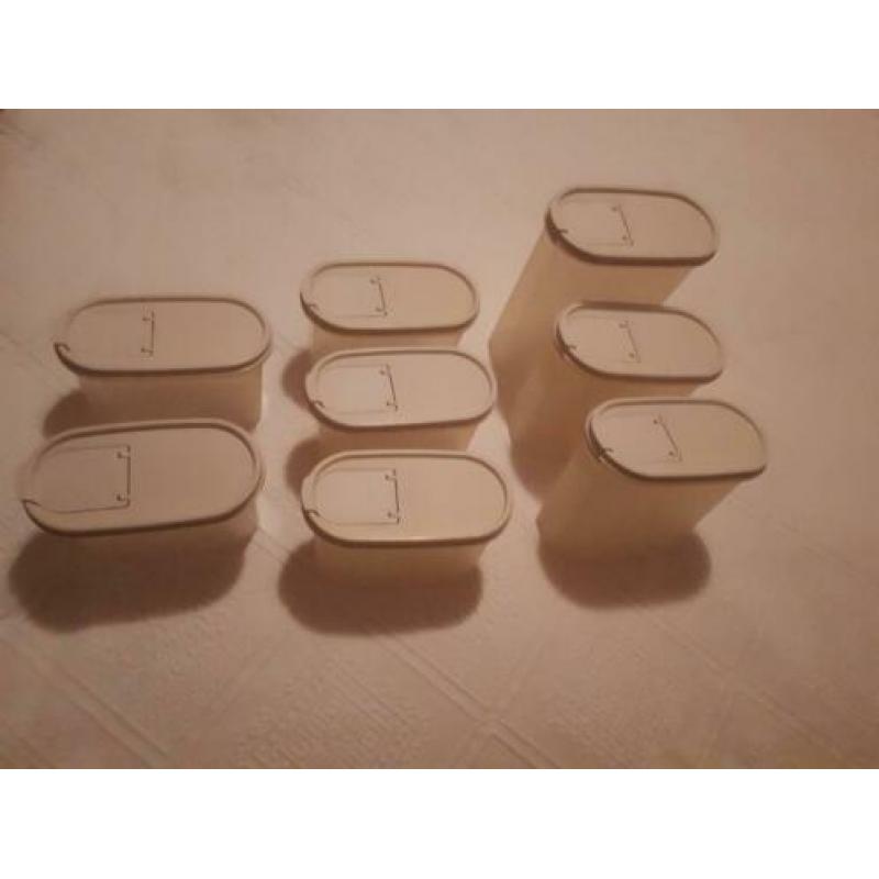 Tupperware set 8 ruimtespaarders