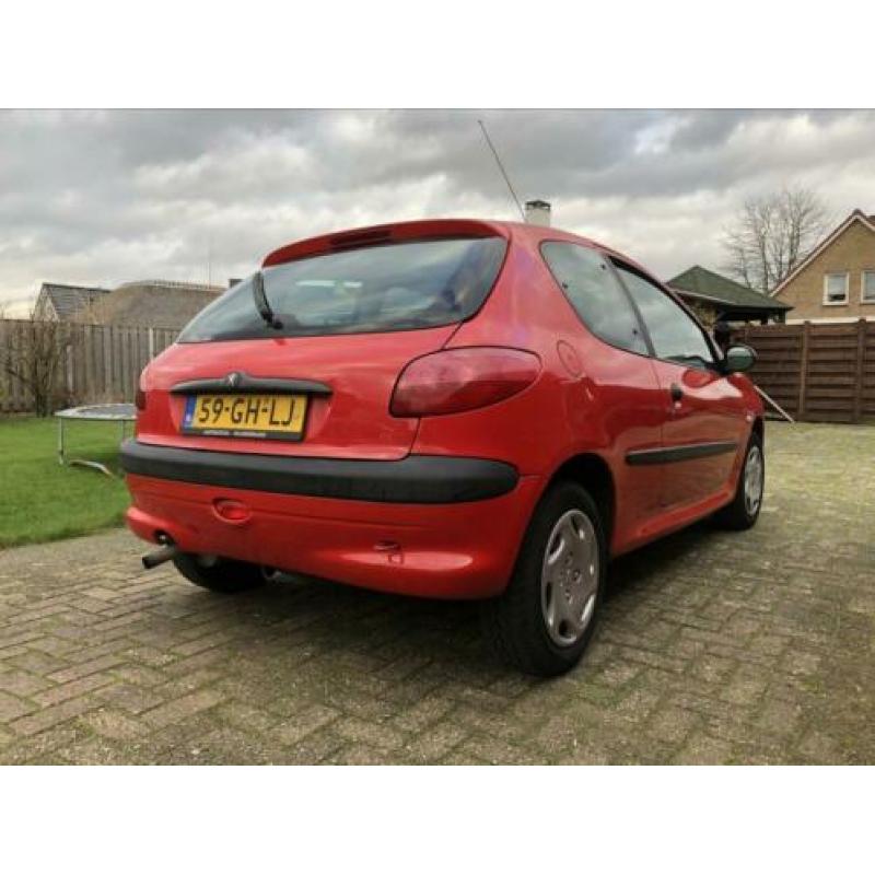 Peugeot 206 1.1 XR 3D 2000 Rood, lichte hagel, nieuwe APK