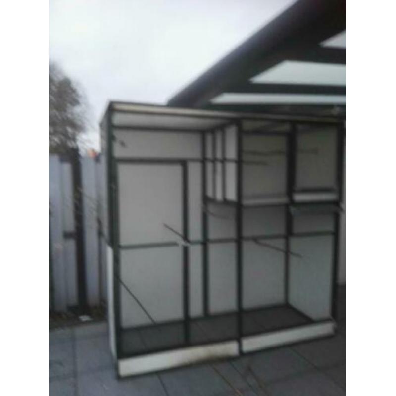 Volière voor kanaries