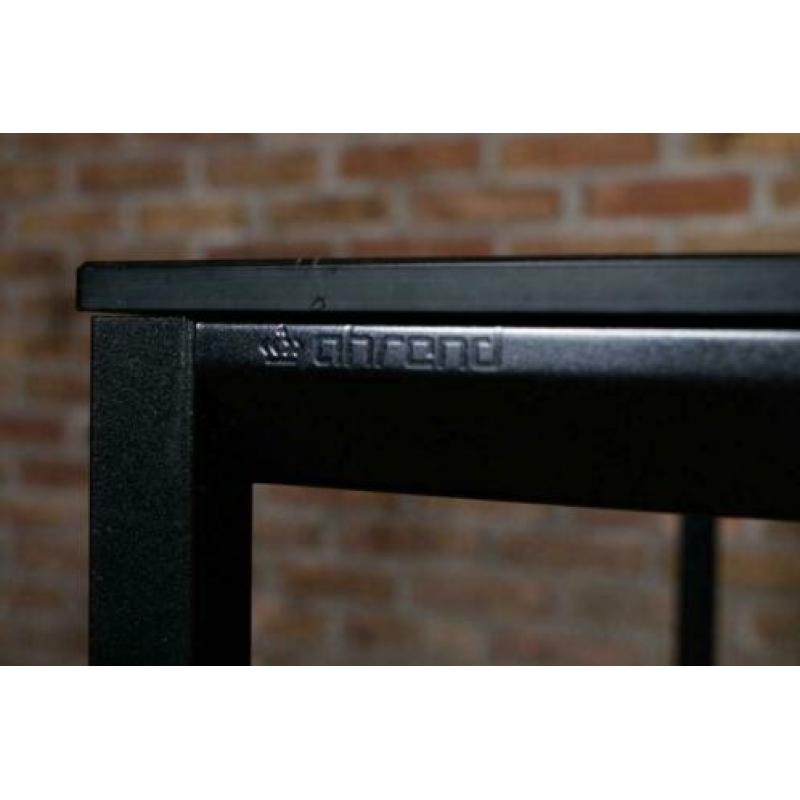 Ahrend Facet tafel bij TheReSales