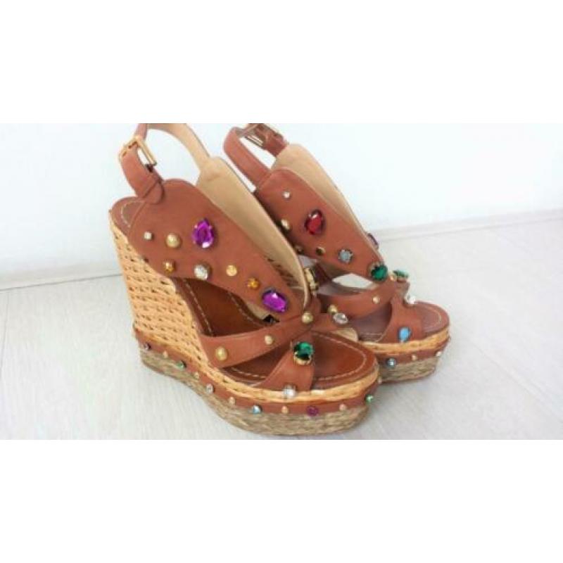 DOLCE GABBANA, lamsleren sleehak, kristallen en studs, mt 36