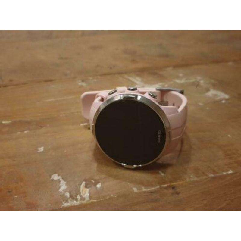 Suunto Spartan Sport Sakura sporthorloge zeer nette staat