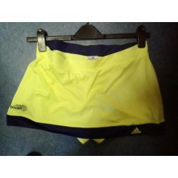 Adidas rokje met hemdje, kanlgeel met donkerblauw, mt 40