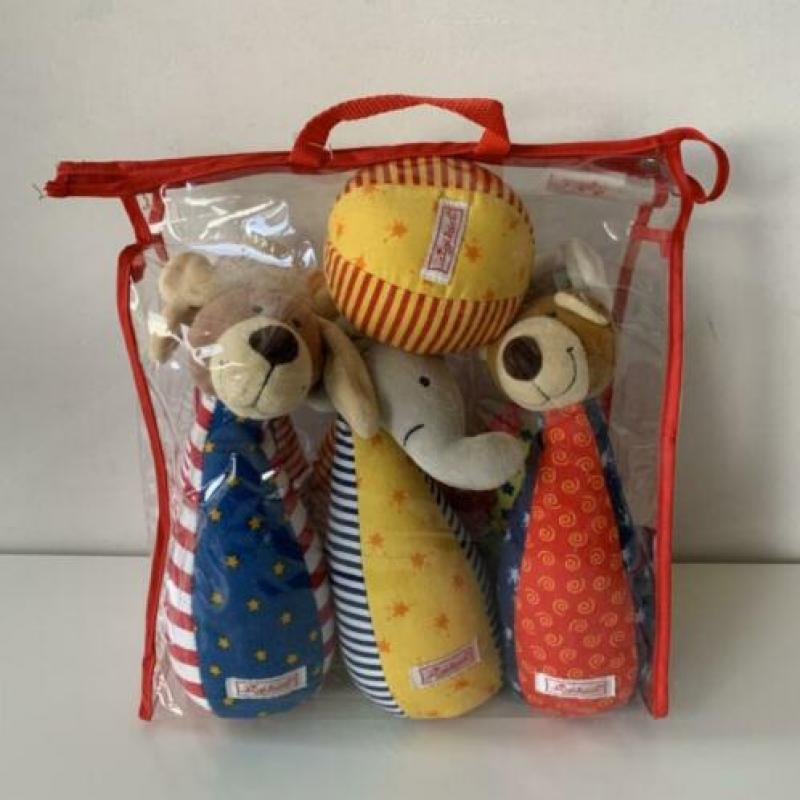 Knuffel kegelspel met bal (rammelaar) van Sigikid
