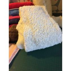 Antroposofische poppen zonnekind poppen materialen stoffen